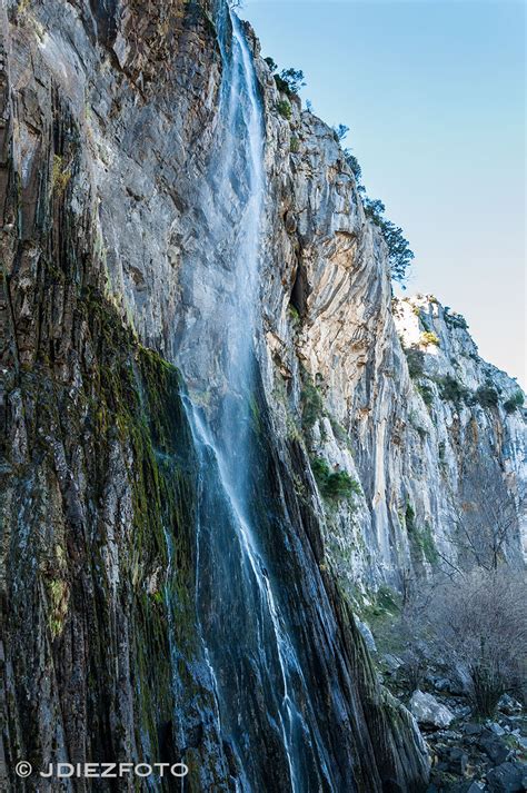 nacimiento rio anson|Cascada nacimiento del río Asón y el Valle de Soba